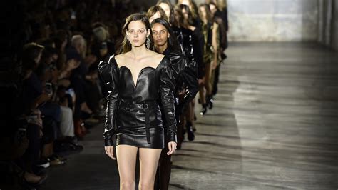 YSL spring/summer 2016 catwalk review 